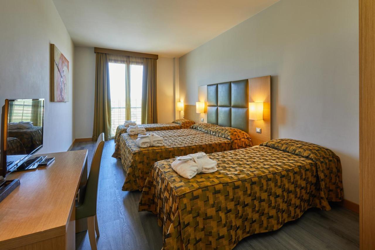 Castelmartini Wellness & Business Hotel Larciano Exterior photo