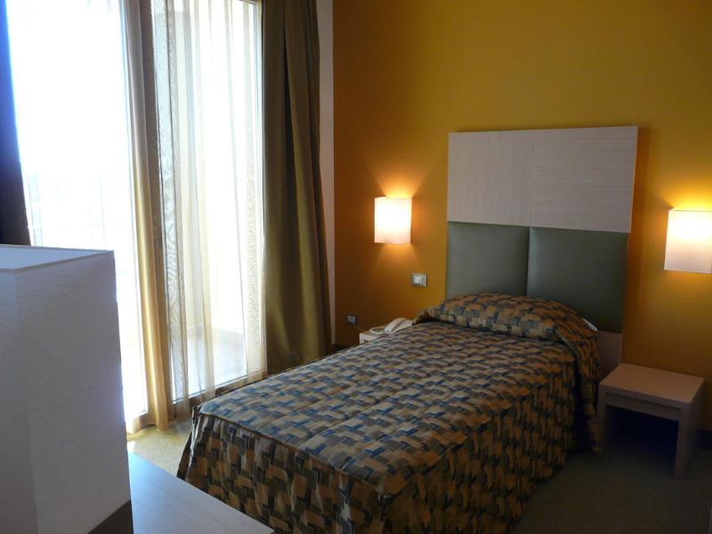 Castelmartini Wellness & Business Hotel Larciano Exterior photo
